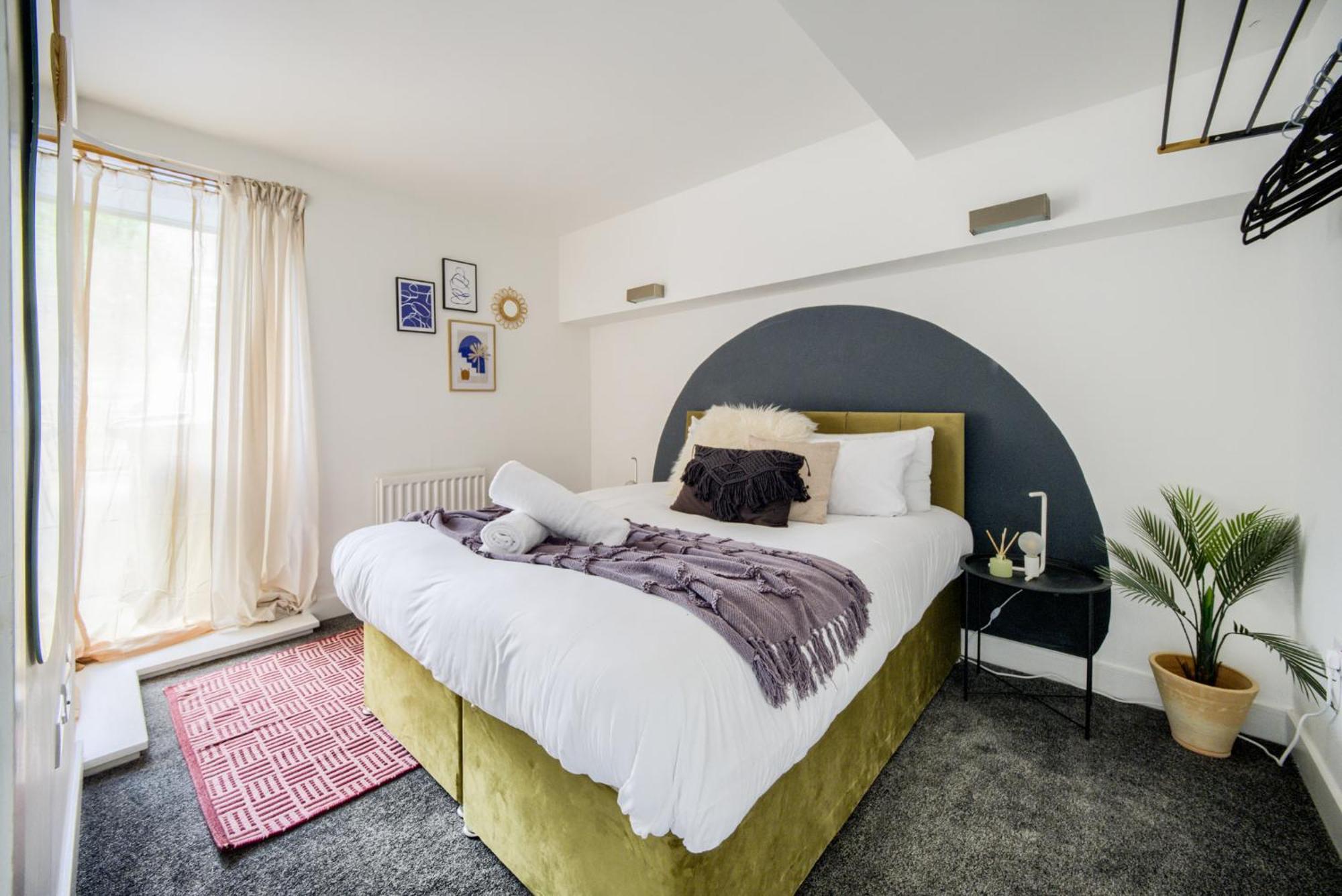 Coventry Large 4-Bed Townhouse By Empower Homes Exteriér fotografie