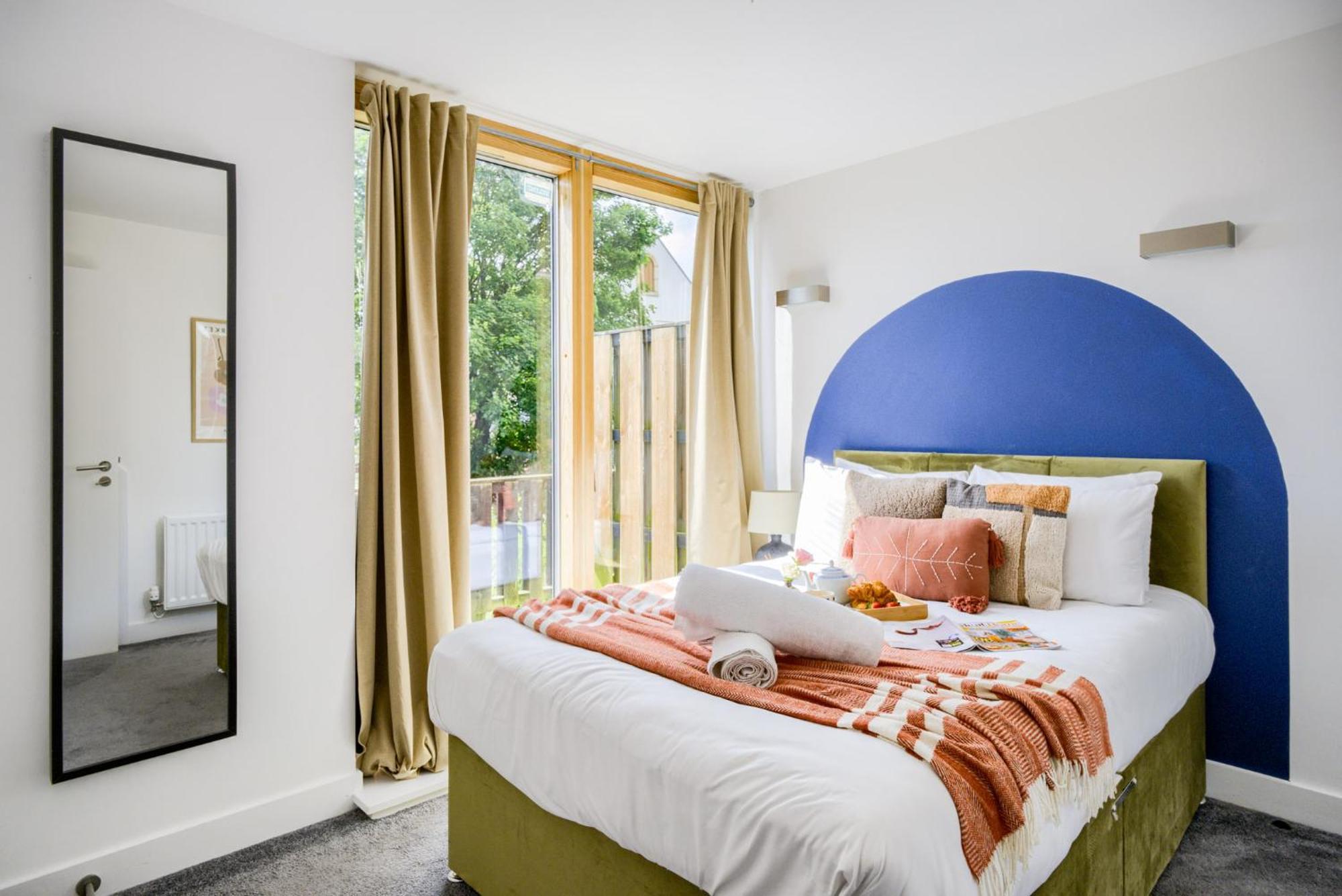 Coventry Large 4-Bed Townhouse By Empower Homes Exteriér fotografie