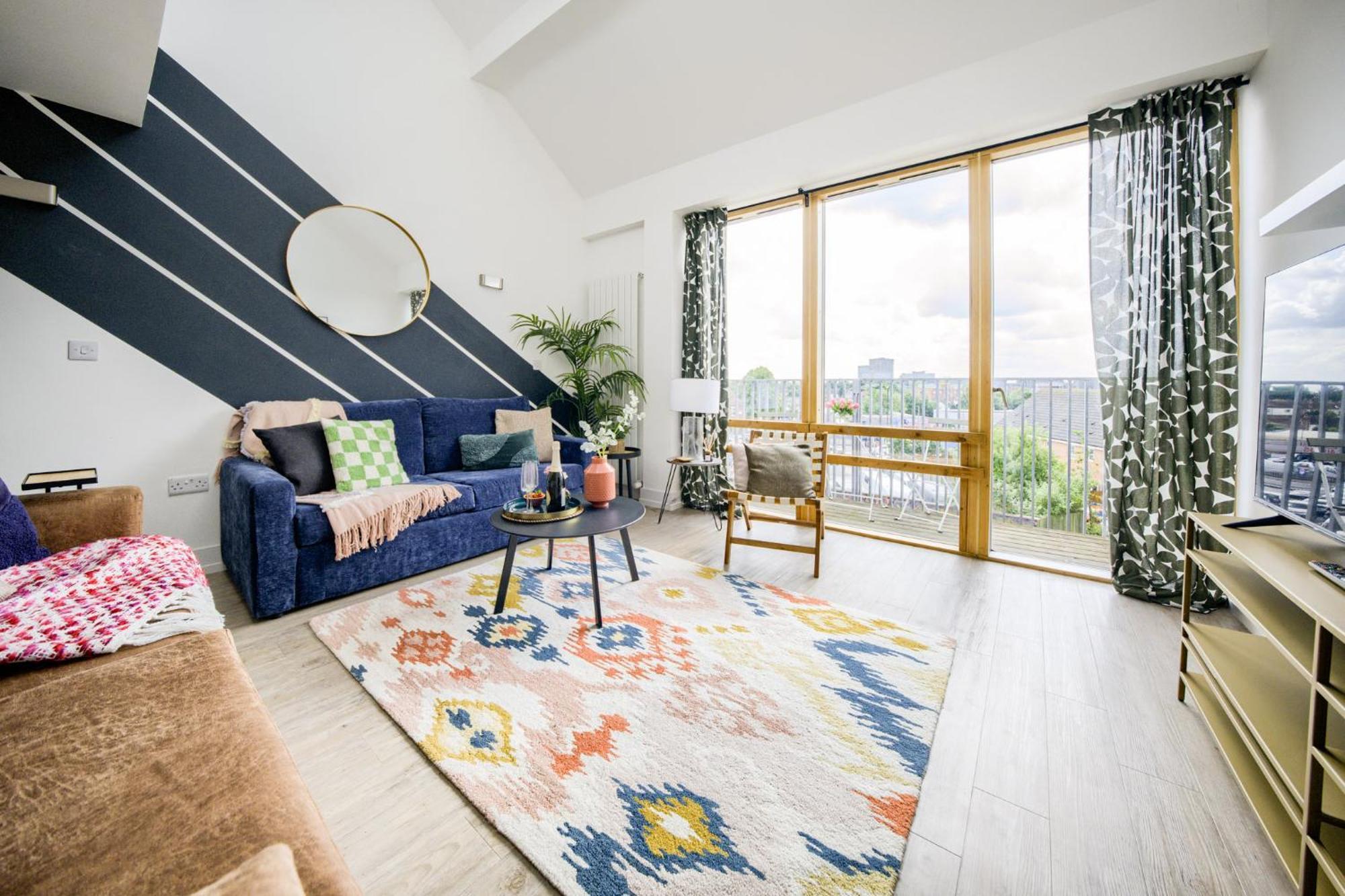 Coventry Large 4-Bed Townhouse By Empower Homes Exteriér fotografie