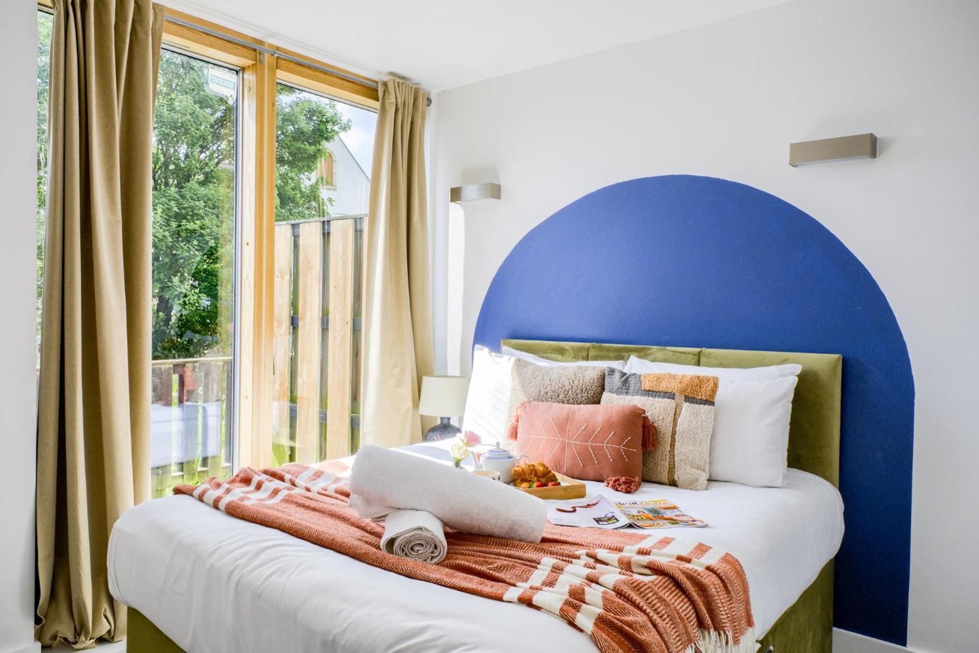 Coventry Large 4-Bed Townhouse By Empower Homes Exteriér fotografie