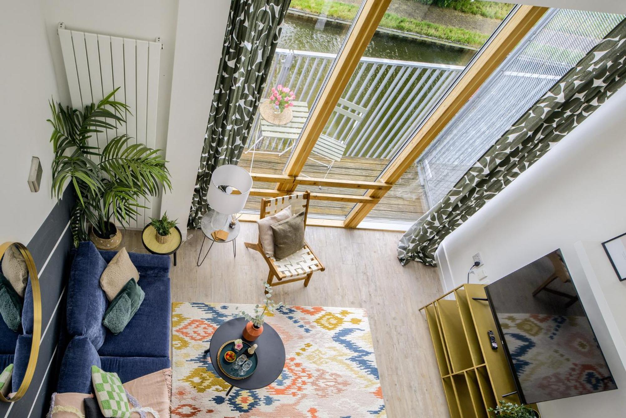 Coventry Large 4-Bed Townhouse By Empower Homes Exteriér fotografie
